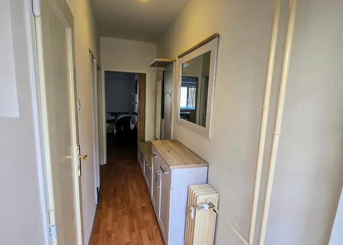 Ac 2 Apartment, Sancova 25 شقة براتسيلافا